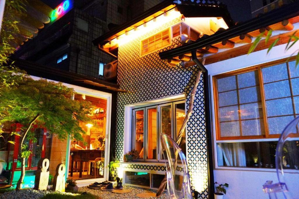 'Hanok Hanok' Boutique Stay Seoul - 2Min From Gyeongbokgung Palace Station Екстериор снимка